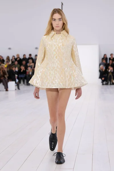 Look 46